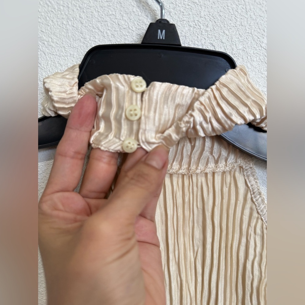 ZARA Pleated Halter Top Asymmetrical Cream Textured Blouse Size S Boho Chic - Picture 6 of 8